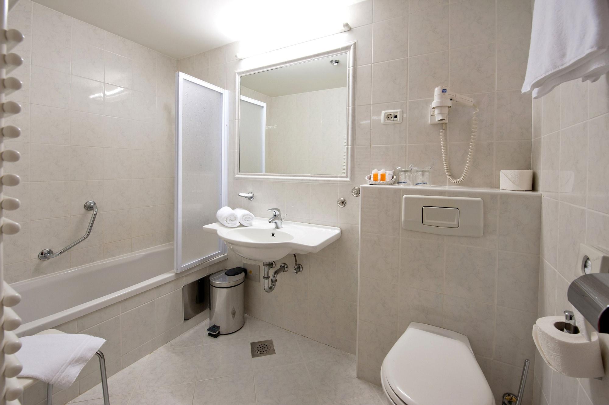 Hotel Kompas Kranjska Gora Luaran gambar